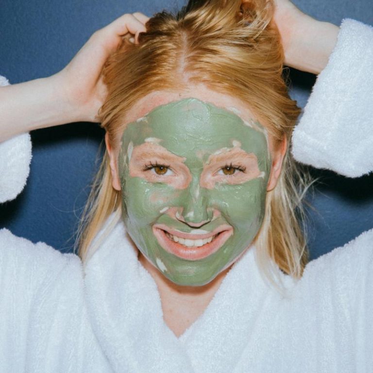 facial-treatment-81af1fda7e624c6782339b0d94f45c28