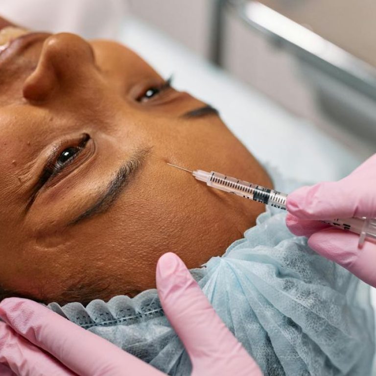 facial-treatment-f9c9cd46d7dd44b1a5d4ca7a8d9248a8