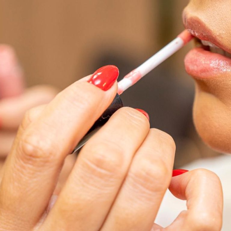 lip-enhancement-5edd7f8faad94f8db731e44470bcce3e
